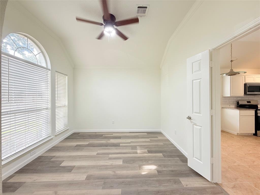 7960 Salmon Run Way Property Photo 6