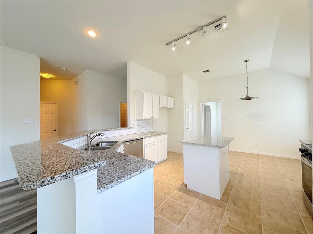7960 Salmon Run Way Property Photo 12