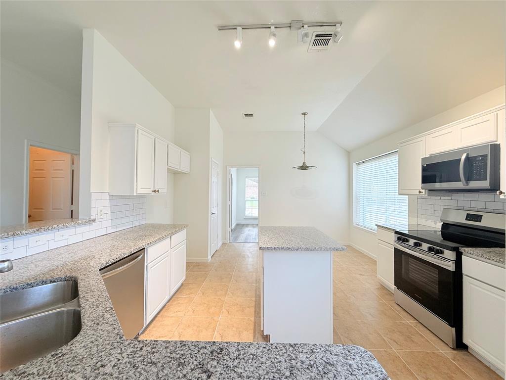7960 Salmon Run Way Property Photo 13