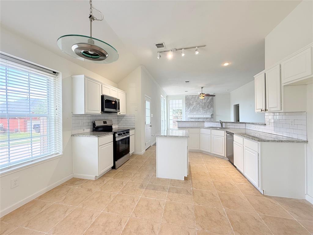 7960 Salmon Run Way Property Photo 17