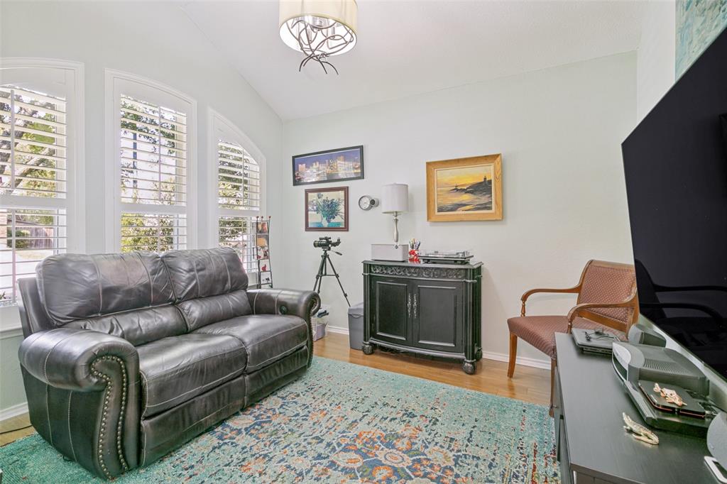 6721 Day Drive Property Photo 3