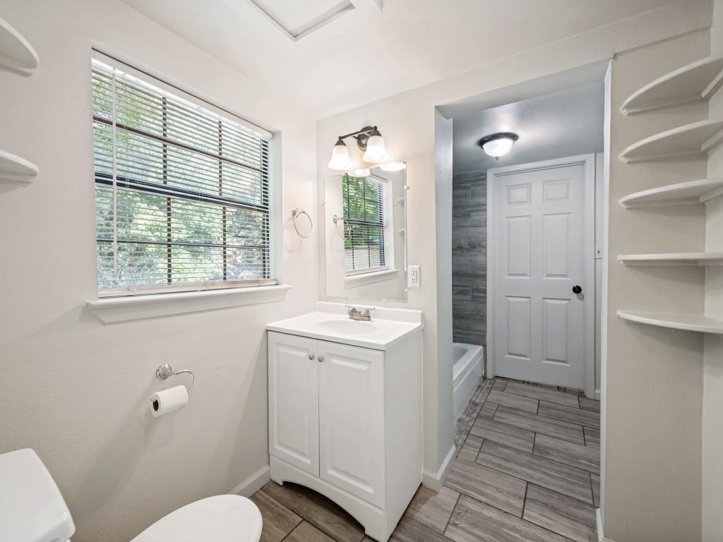 541 Denison Street Property Photo 16