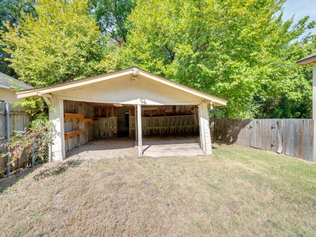 541 Denison Street Property Photo 23