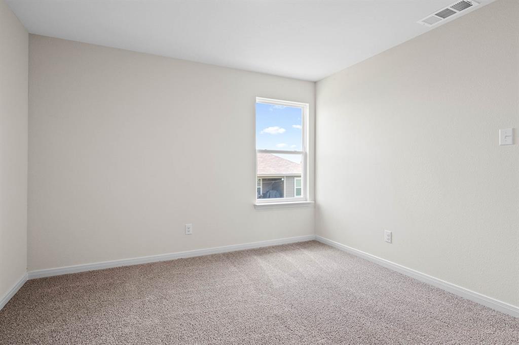 313 Revolution Drive Property Photo 10
