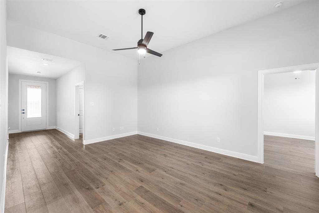 1021 Cedar Street Property Photo 2
