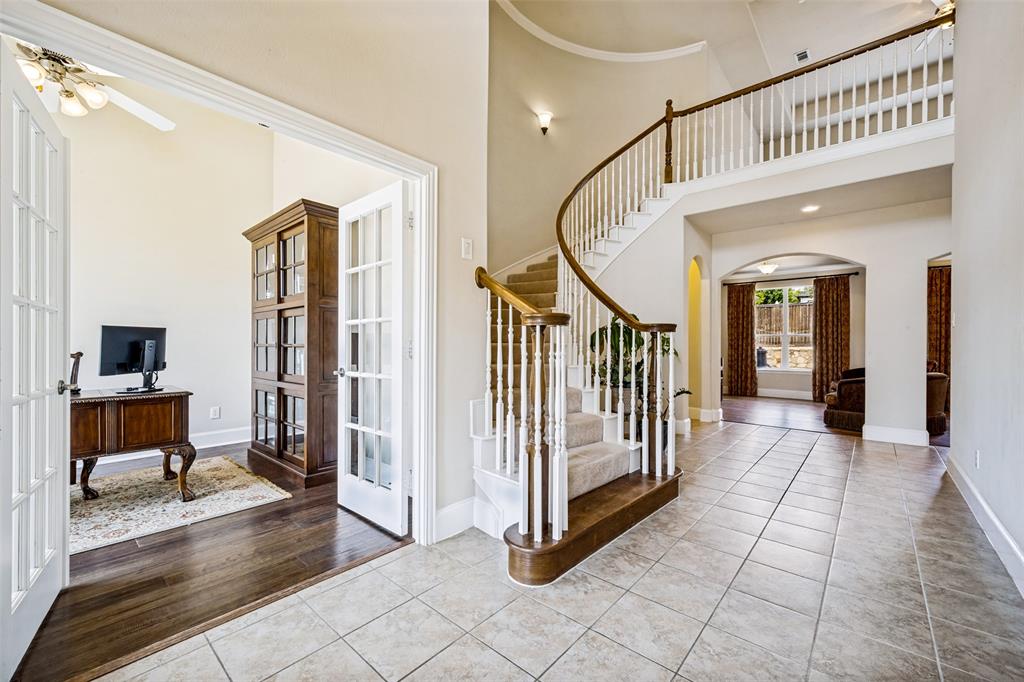 205 Thistle Ridge Property Photo 6