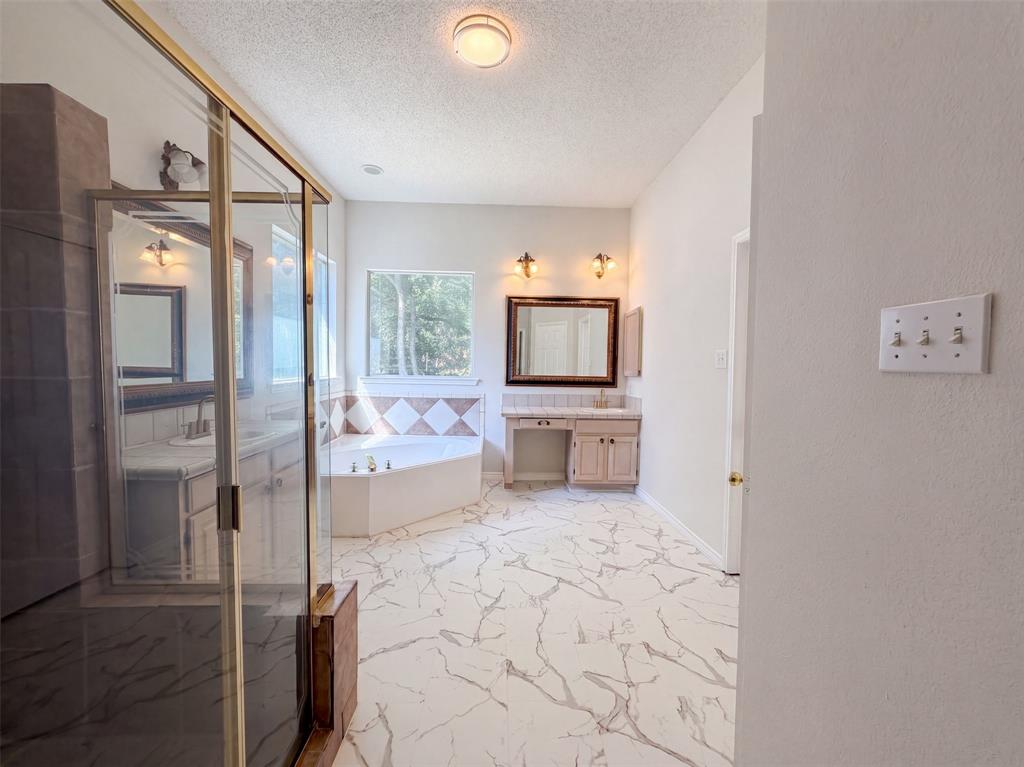 3000 Candide Lane Property Photo 12