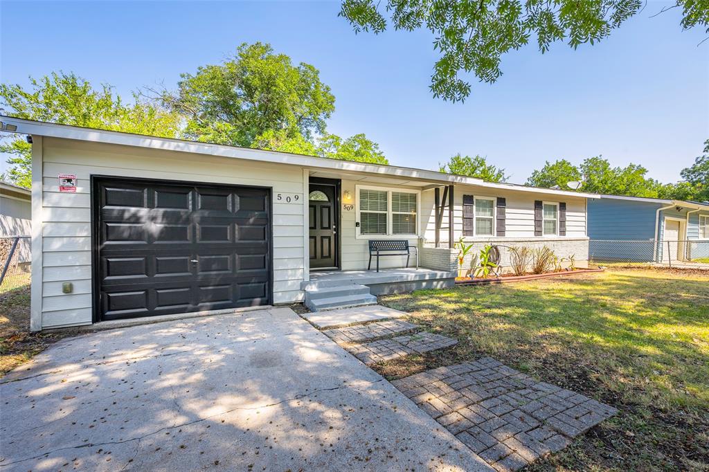 509 Circle Drive Property Photo 1