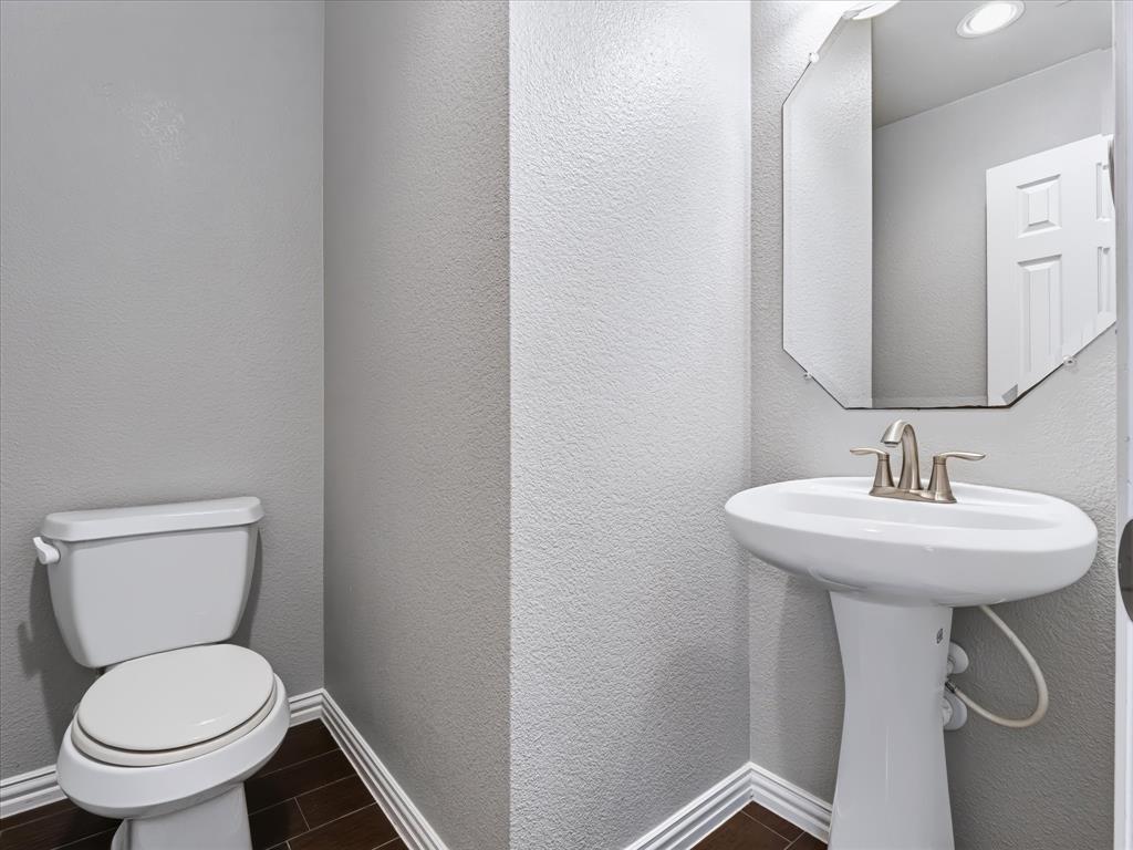 1707 Estacado Drive Property Photo 27