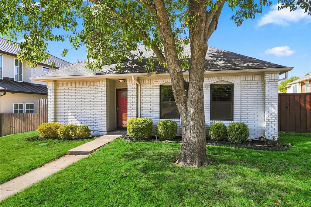 4311 Harvest Hill Road Property Photo 2