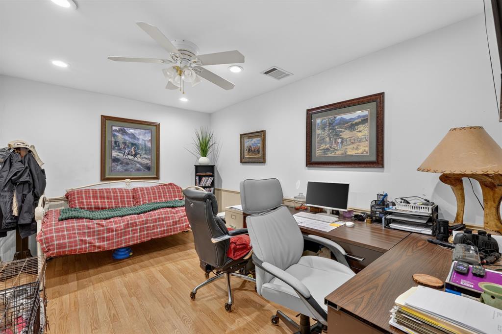 12434 Fm 937 Property Photo 11