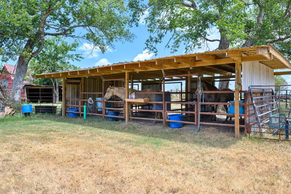 12434 Fm 937 Property Photo 16