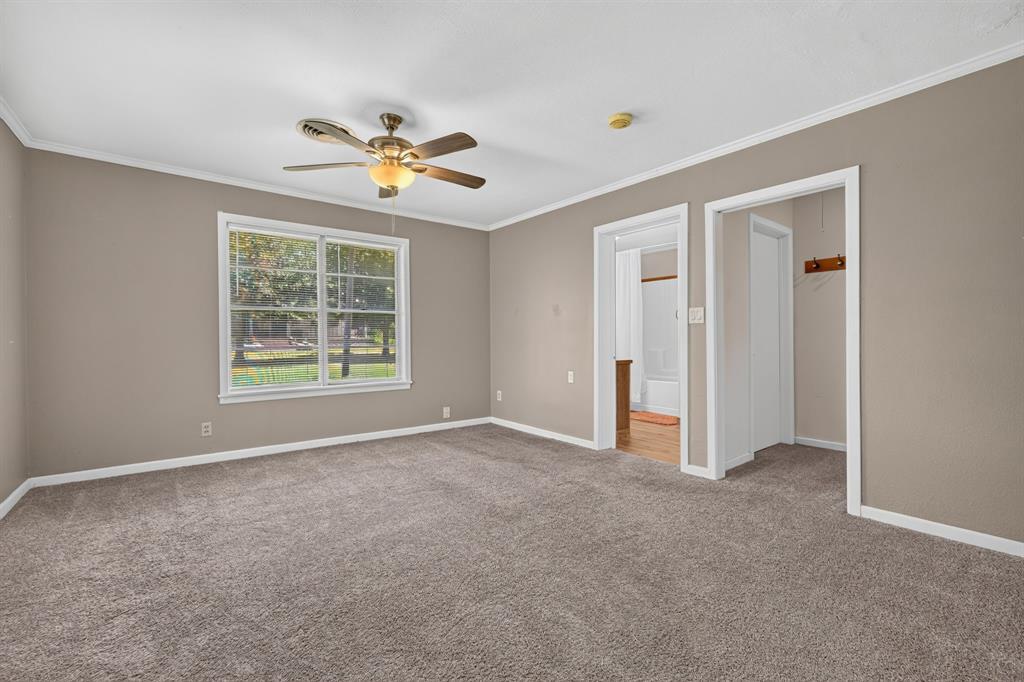 12434 Fm 937 Property Photo 31