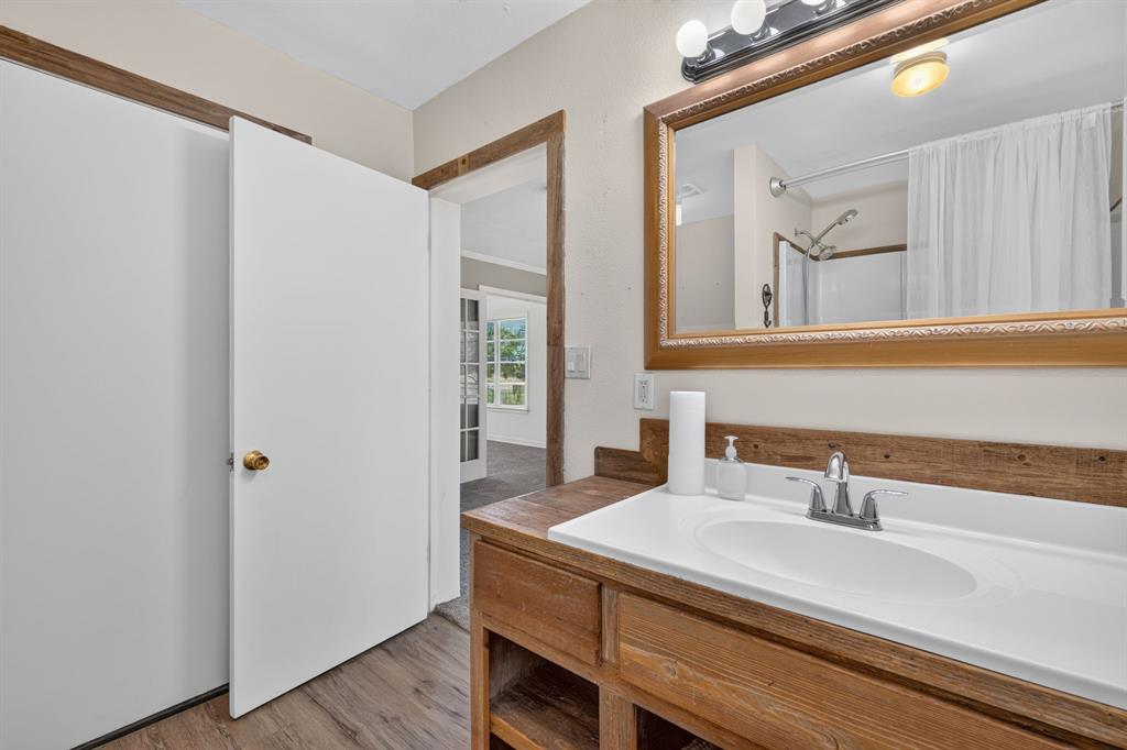 12434 Fm 937 Property Photo 32