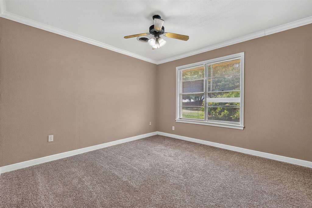 12434 Fm 937 Property Photo 33