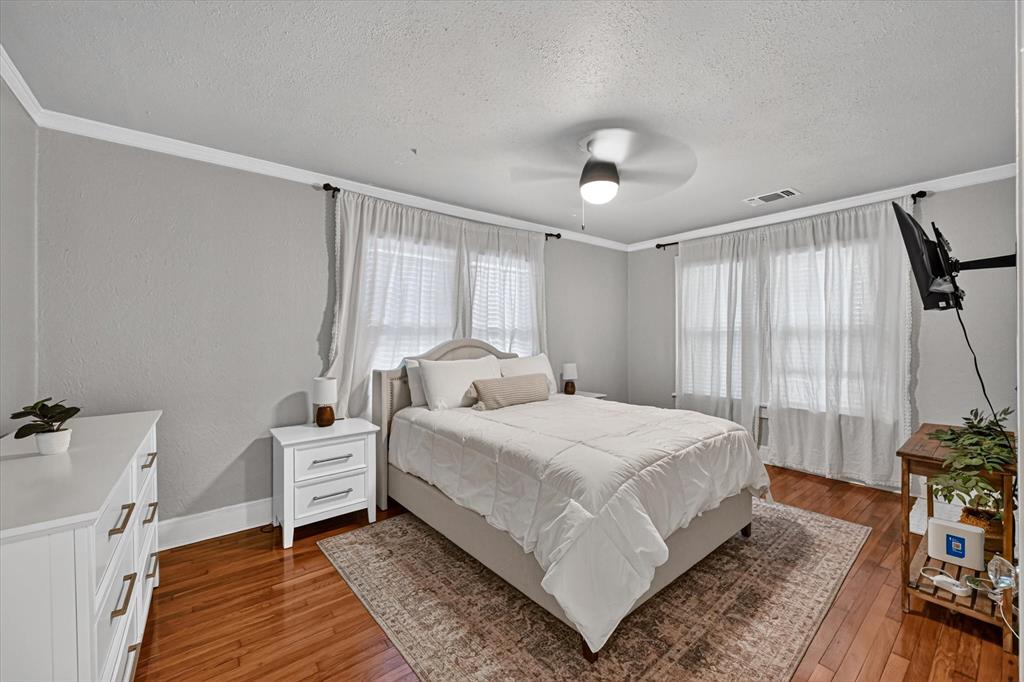 3217 Greene Avenue Property Photo 12