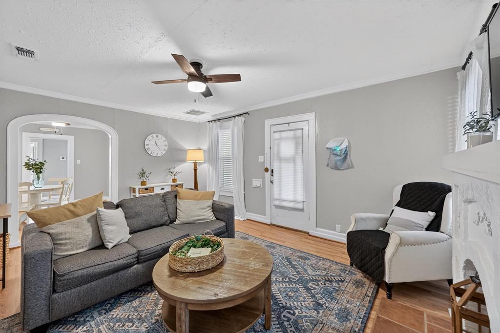 3217 Greene Avenue Property Photo 18