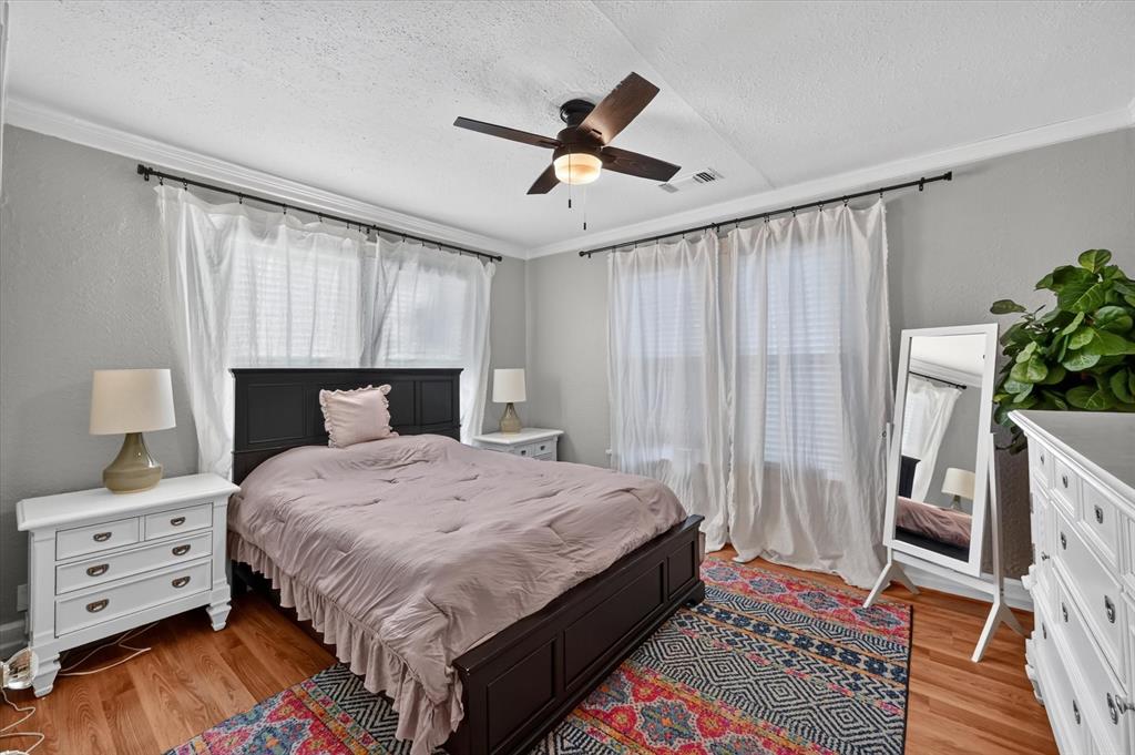 3217 Greene Avenue Property Photo 29