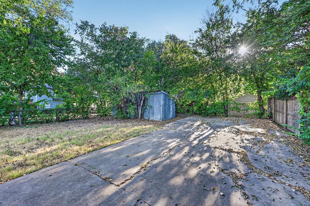 3217 Greene Avenue Property Photo 33