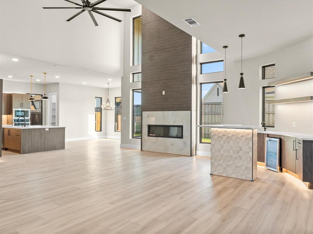 2025 Nichole Boulevard Property Photo 11