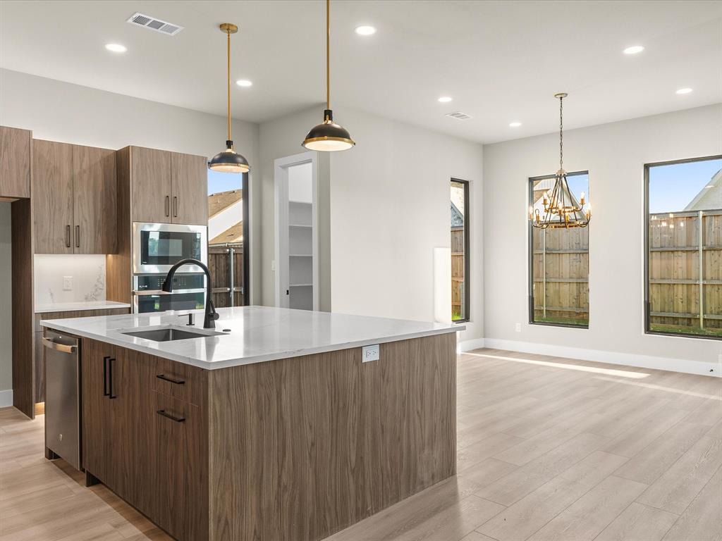2025 Nichole Boulevard Property Photo 13