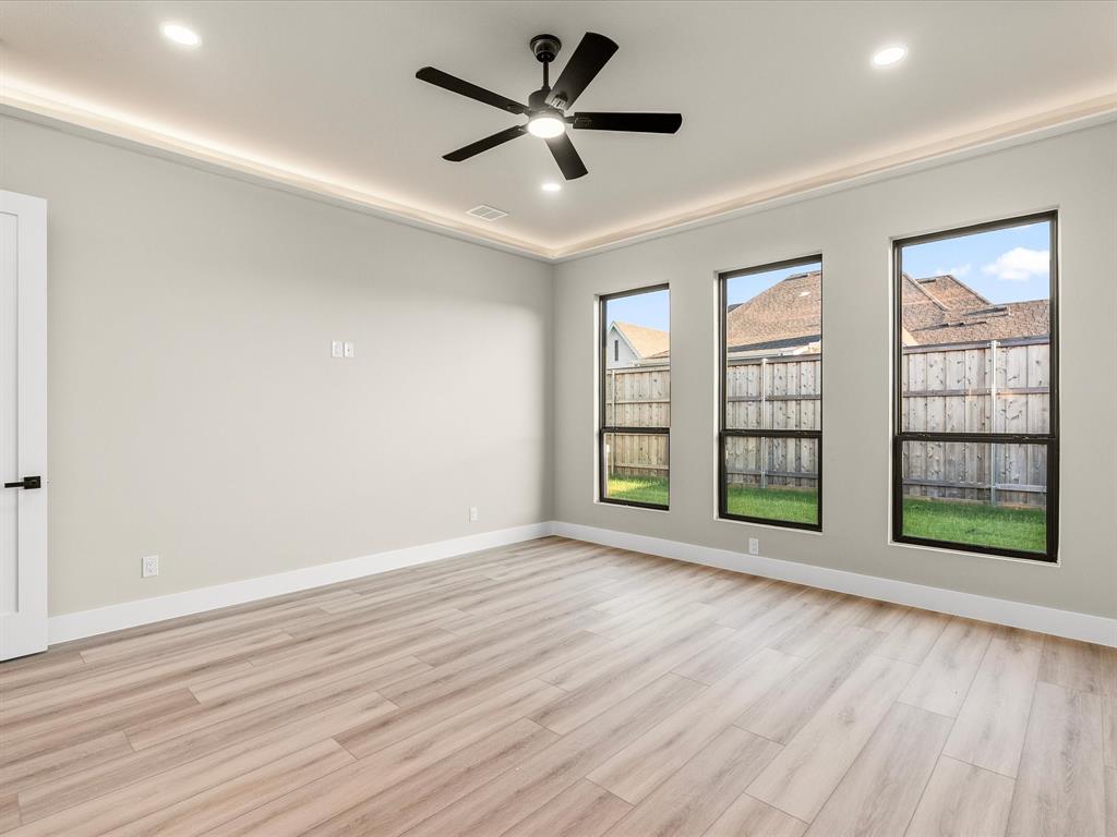 2025 Nichole Boulevard Property Photo 22