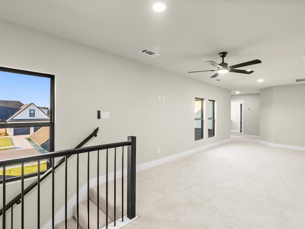 2025 Nichole Boulevard Property Photo 27