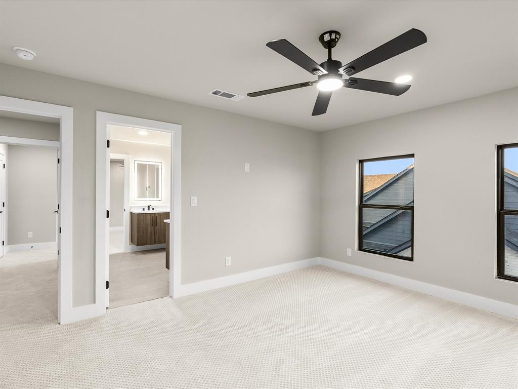 2025 Nichole Boulevard Property Photo 29