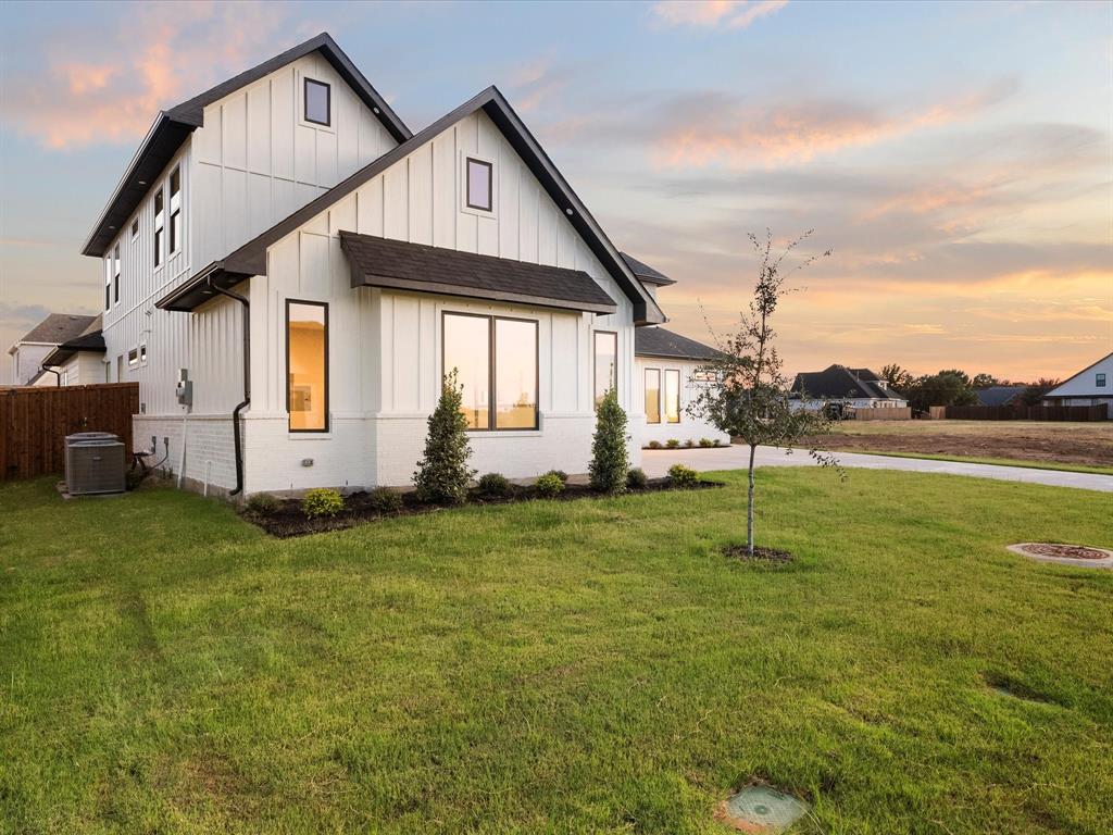 2025 Nichole Boulevard Property Photo 36