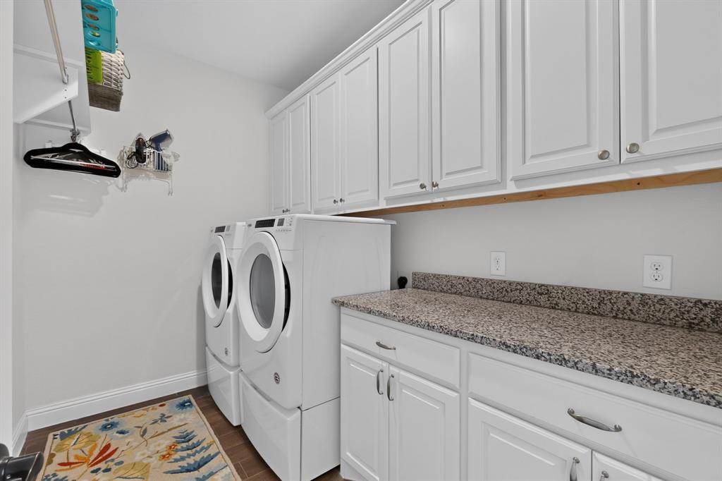 4102 Blythe Street Property Photo 29