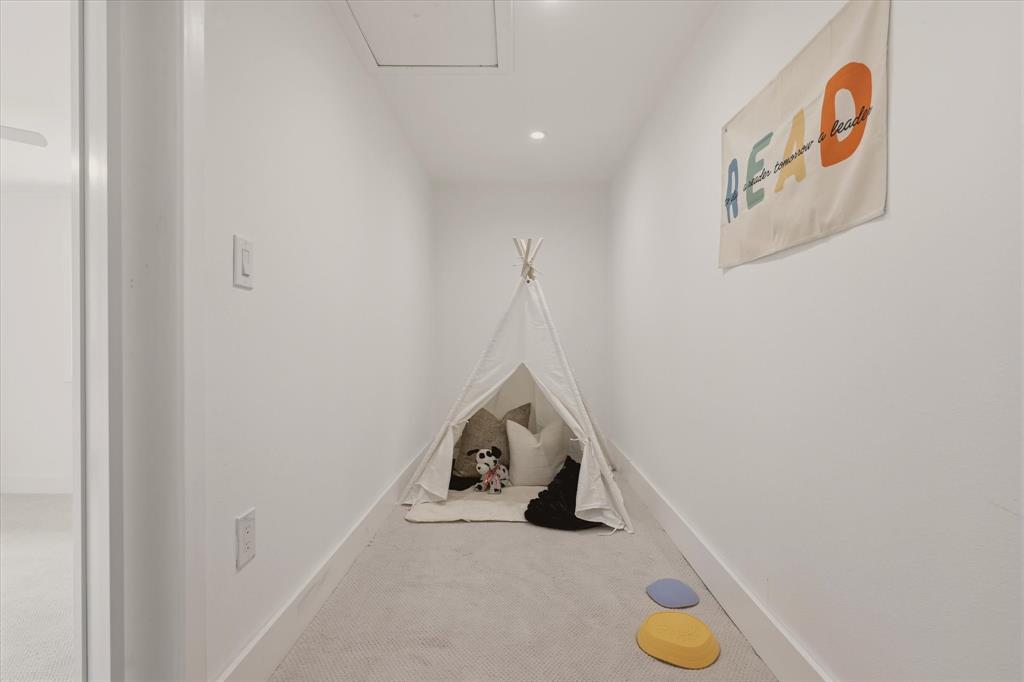 6504 Brentfield Court Property Photo 29