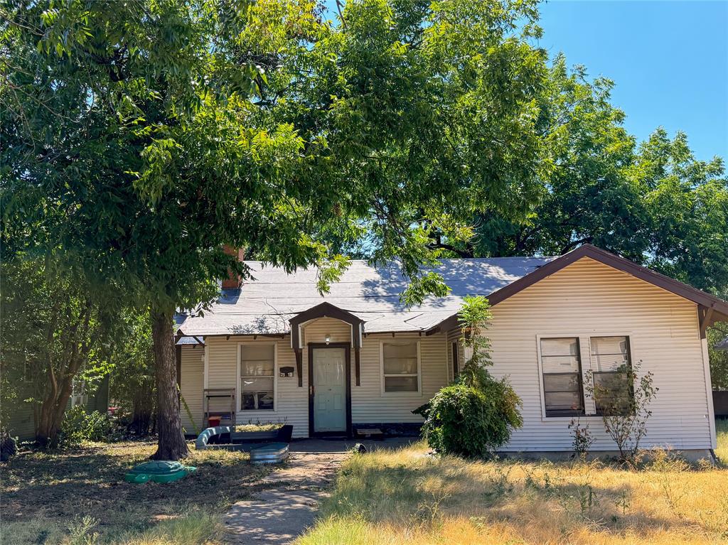2512 Colonial Avenue Property Photo 1
