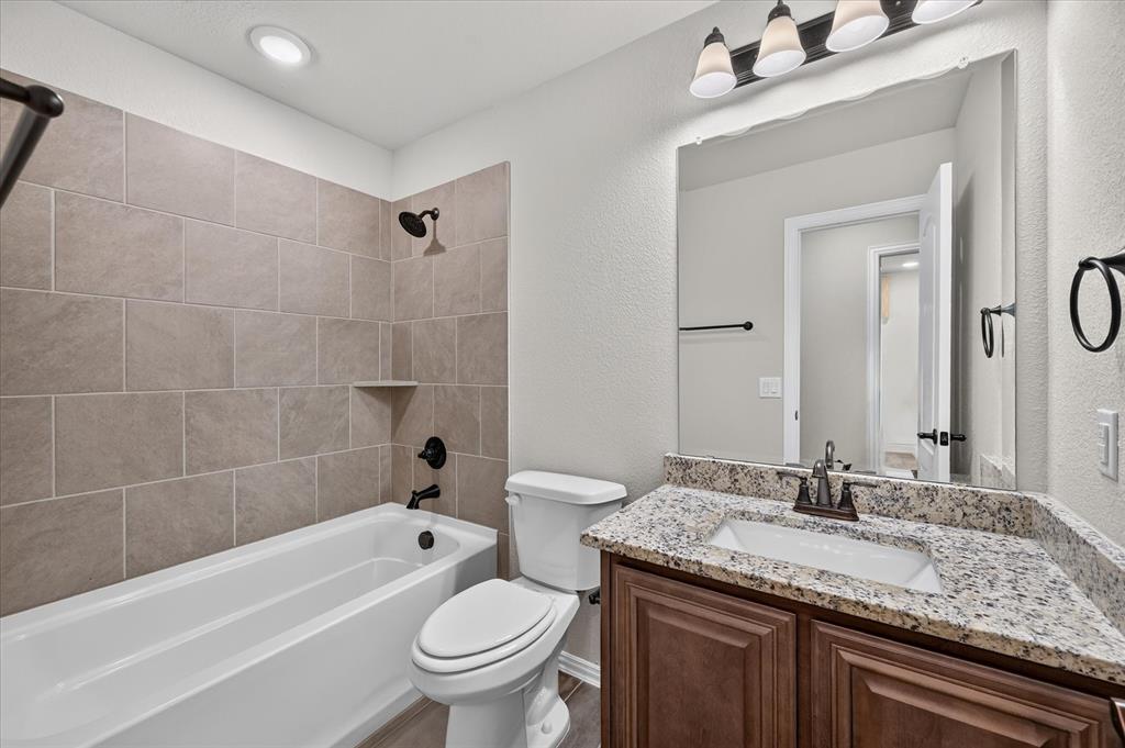 1941 Silverleaf Drive Property Photo 28