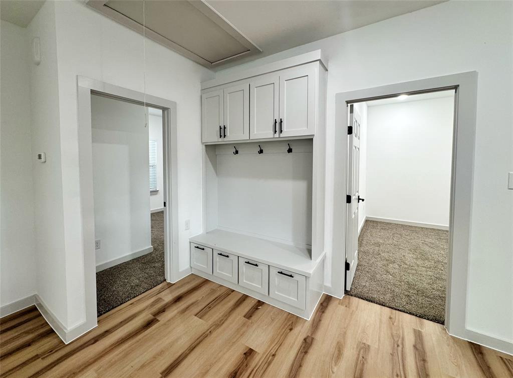 2916 Hemphill Unit#b Property Photo 8