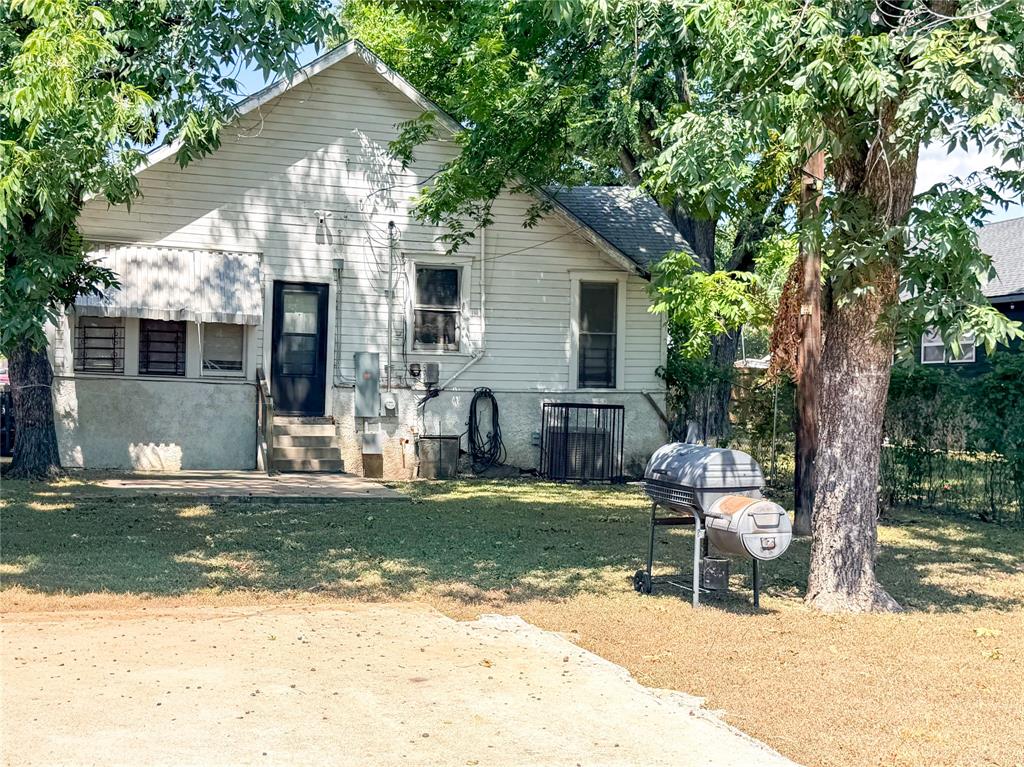 2114 Gorman Avenue Property Photo 1