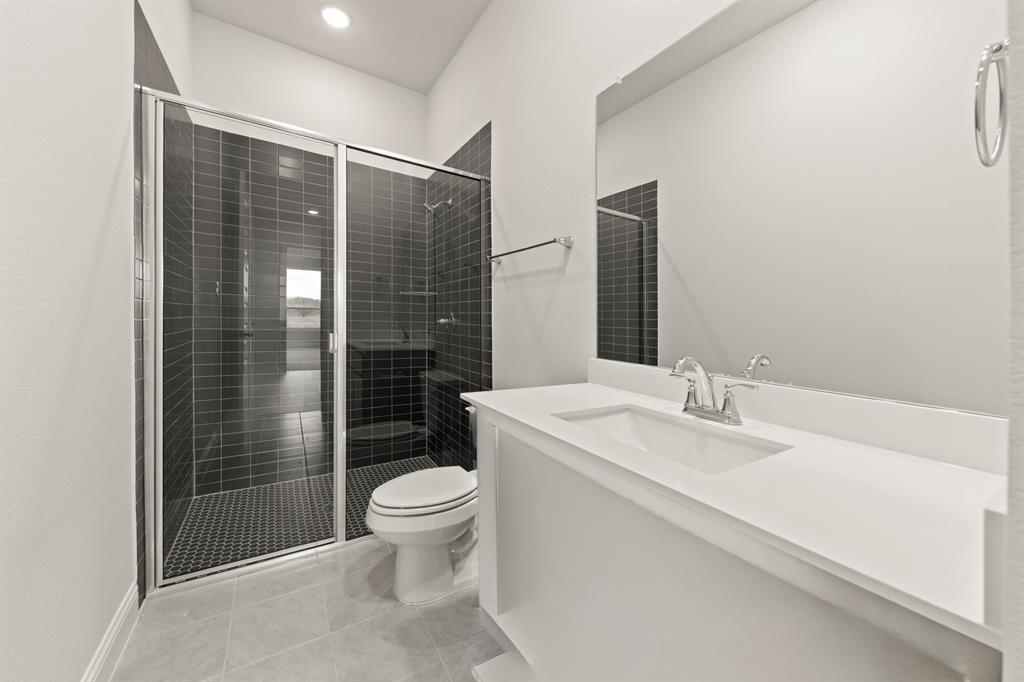6633 Emerson Drive Property Photo 15