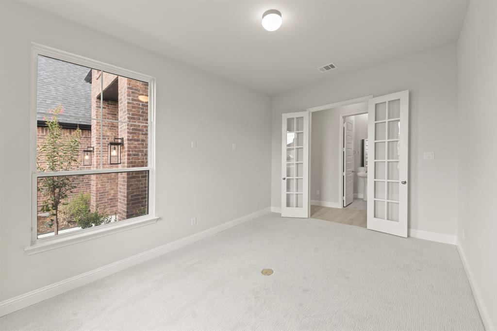 6633 Emerson Drive Property Photo 18