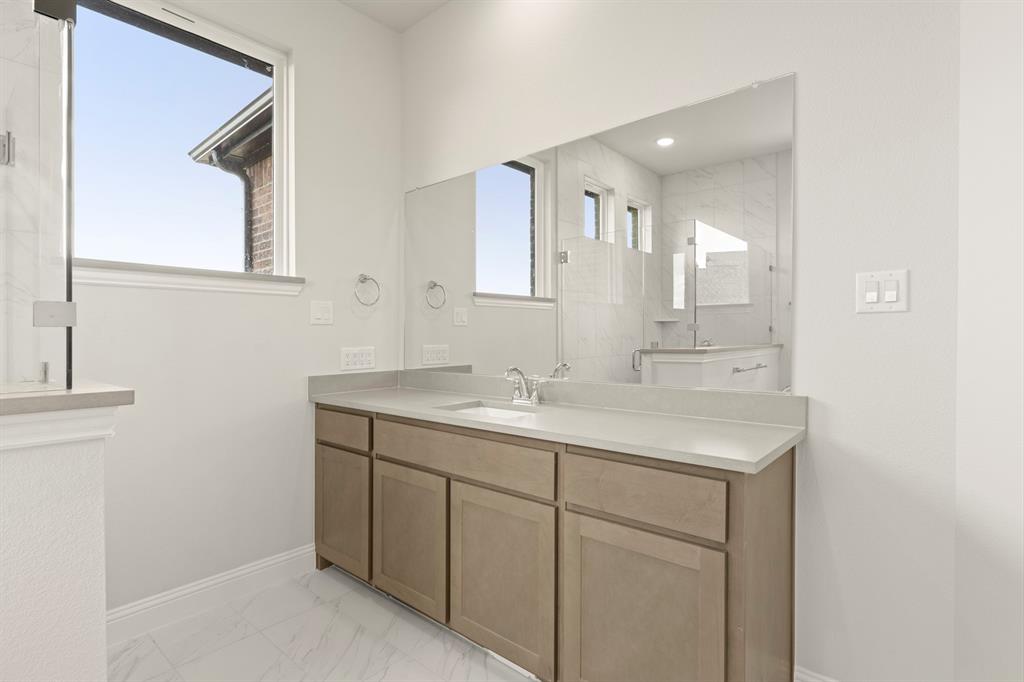 6633 Emerson Drive Property Photo 33