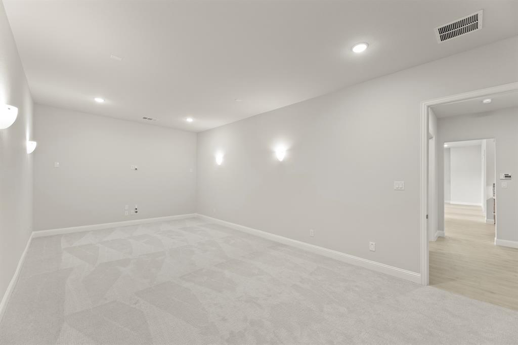 6633 Emerson Drive Property Photo 36