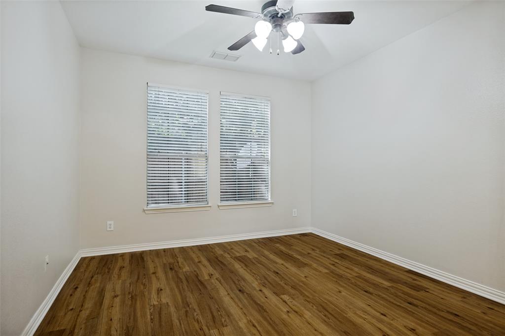7925 Hannah Street Property Photo 10