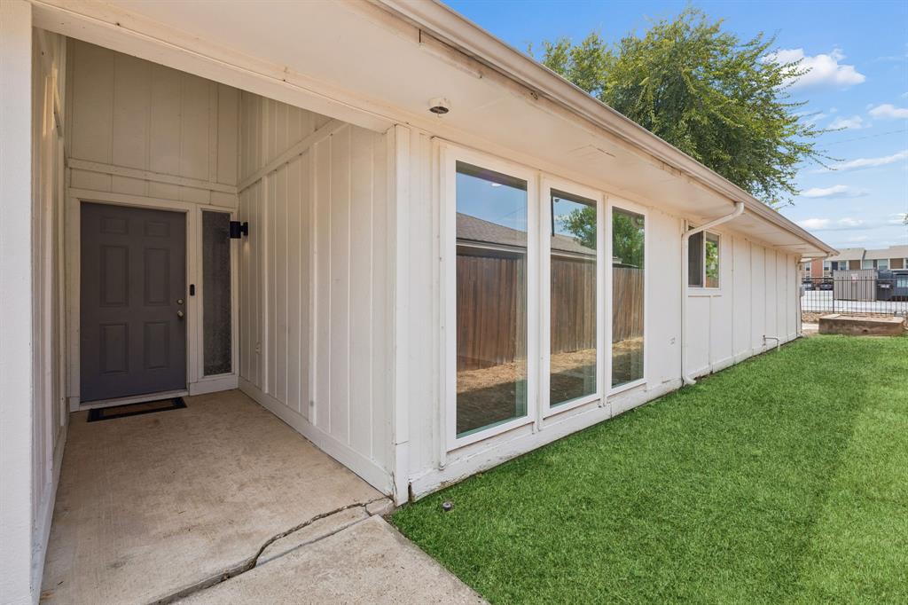 12333 Ferris Creek Lane Property Photo 3