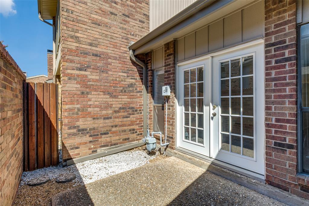 12250 Montego Plaza Property Photo 4
