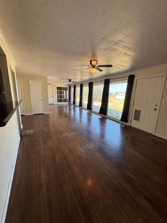 1807 Tx-6 Property Photo 2