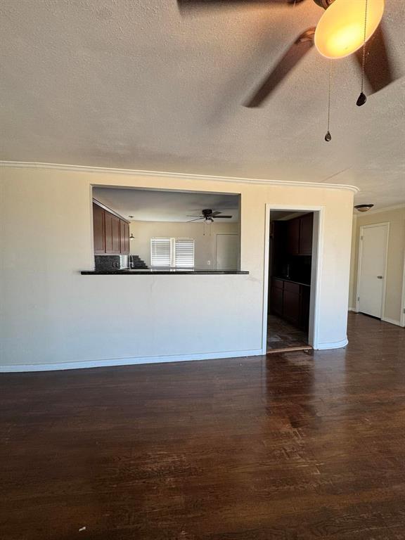 1807 Tx-6 Property Photo 6