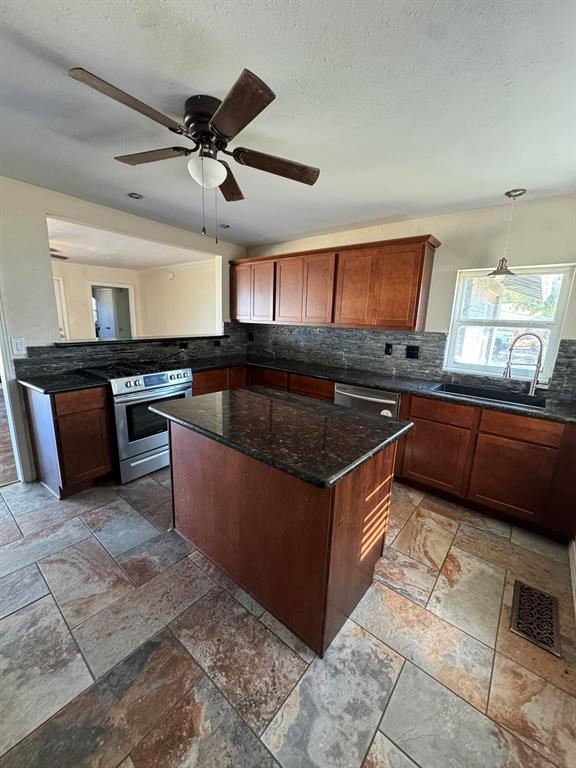 1807 Tx-6 Property Photo 7