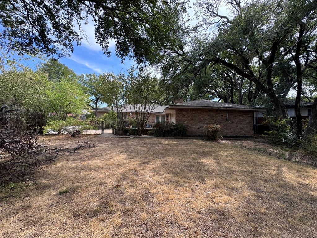 806 Sharpshire Street Property Photo 4
