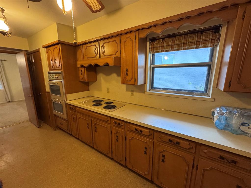 806 Sharpshire Street Property Photo 15