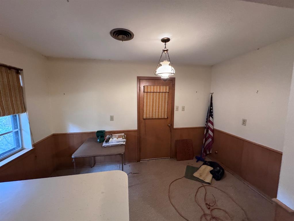 806 Sharpshire Street Property Photo 16