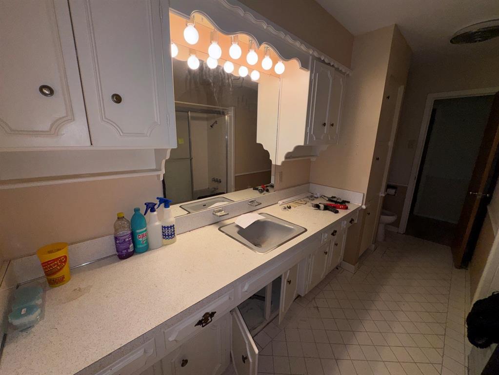 806 Sharpshire Street Property Photo 25