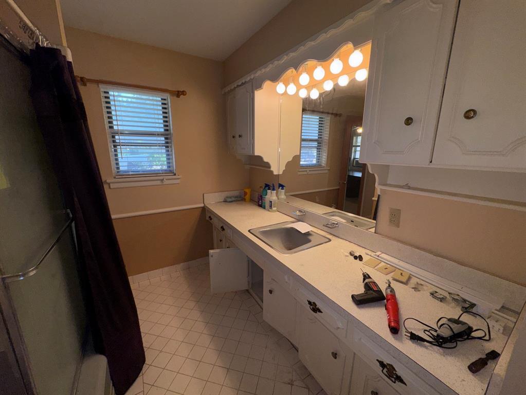 806 Sharpshire Street Property Photo 28